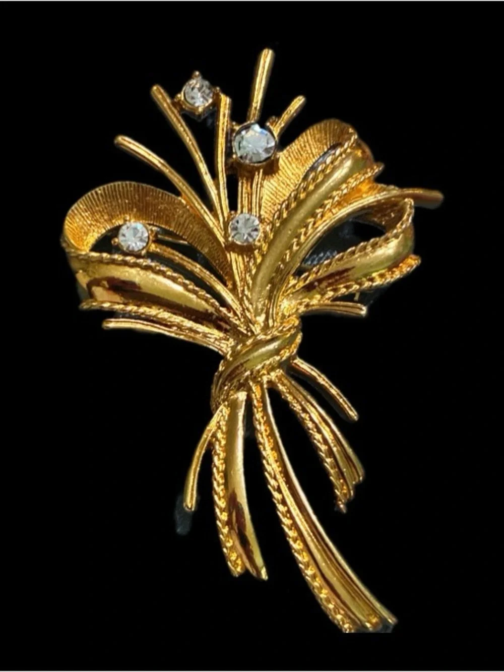 N/A elegant gold